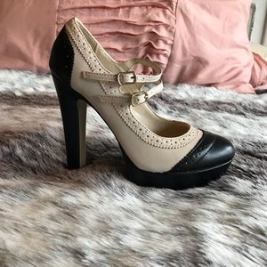 Lauren Conrad Pumps